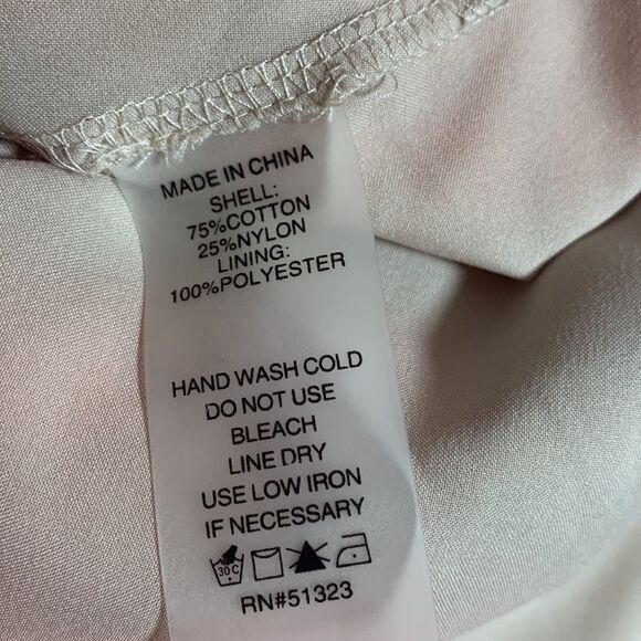 NWT Vince Camuto high waisted lace overlay shorts Papaya over tan lining Sz 10 - Picture 10 of 10